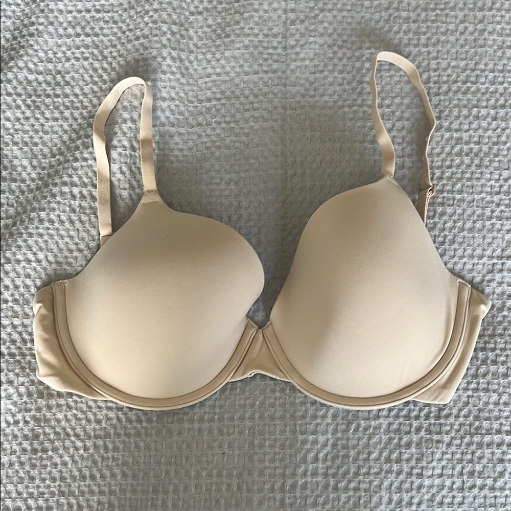 SKIMS Fits Everybody T-Shirt Bra 32DD